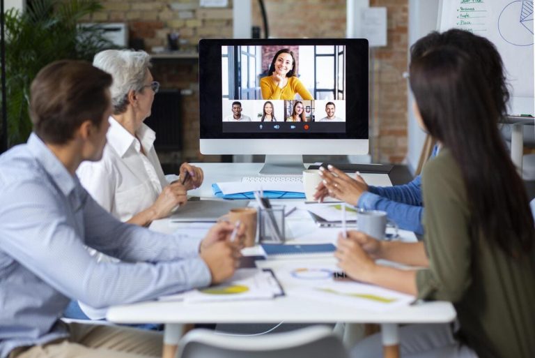 Como tornar a reunião híbrida mais produtiva?