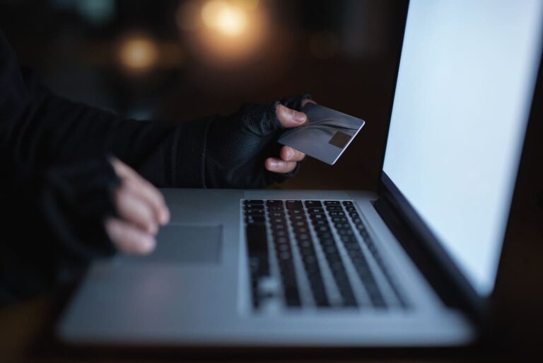 Autofraude: o que é, prejuízos e como prevenir